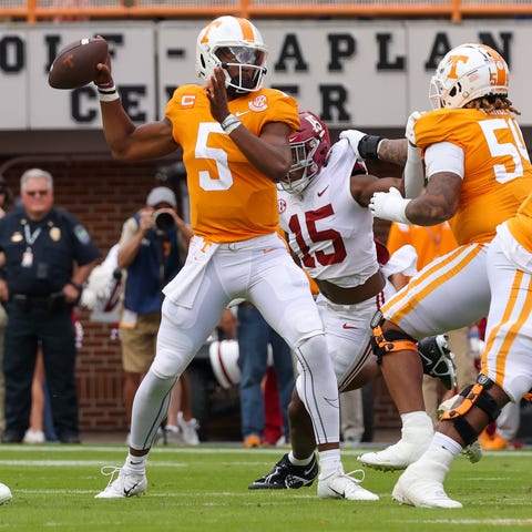 Tennessee quarterback Hendon Hooker looks to throw