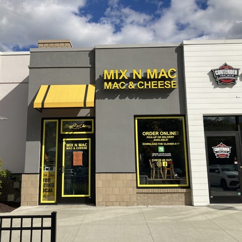 The exterior of Mix N Mac's Wappingers Falls locat