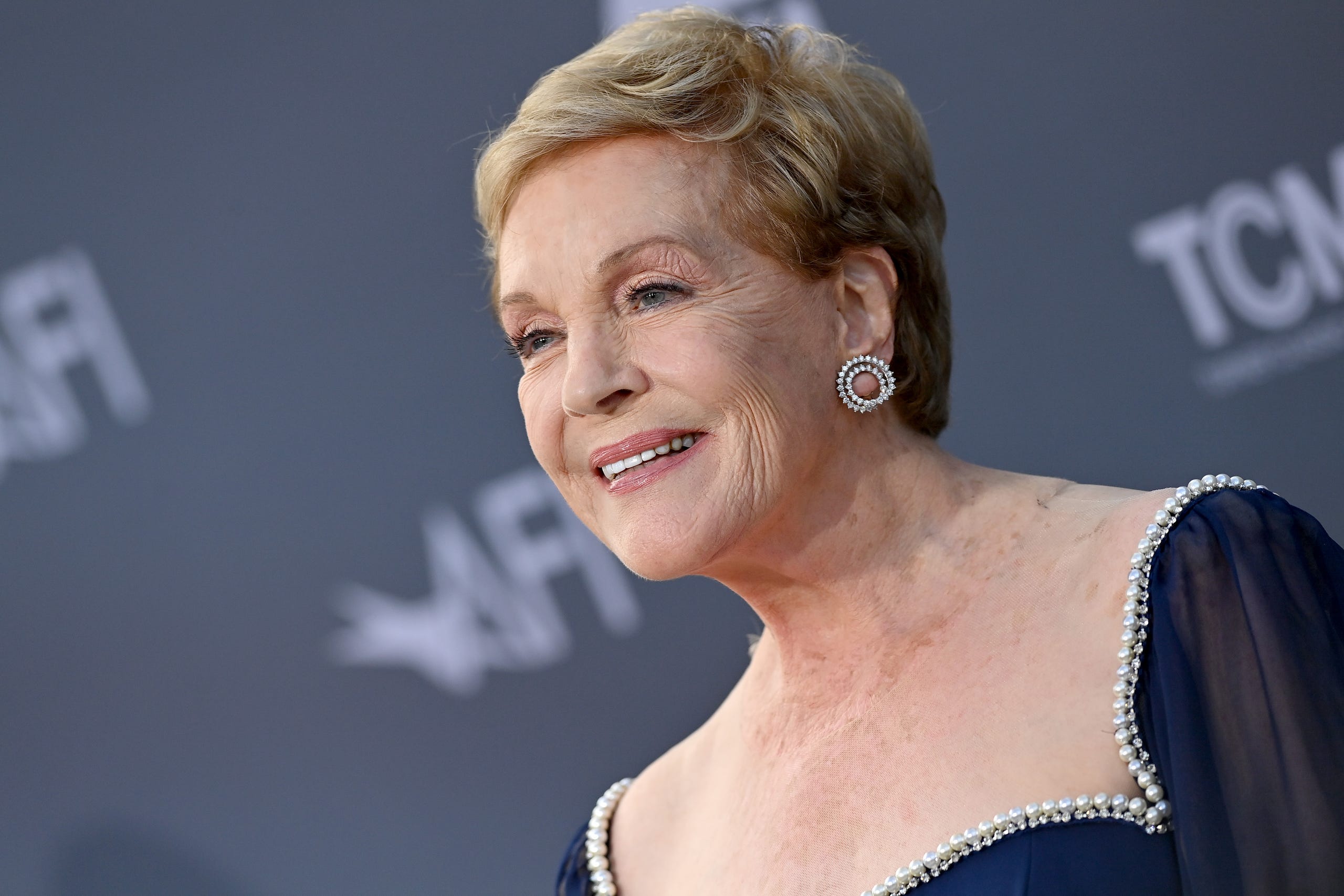 HOLLYWOOD, CALIFORNIA - JUNE 09: Julie Andrews attends the 48th AFI Life Achievement Award Gala Tribute celebrating Julie Andrews at Dolby Theatre on June 09, 2022 in Hollywood, California. (Photo by Axelle/Bauer-Griffin/FilmMagic) ORG XMIT: 775747398 ORIG FILE ID: 1402072418