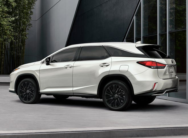 The Lexus RX L and its three-row seating go away for 2023.