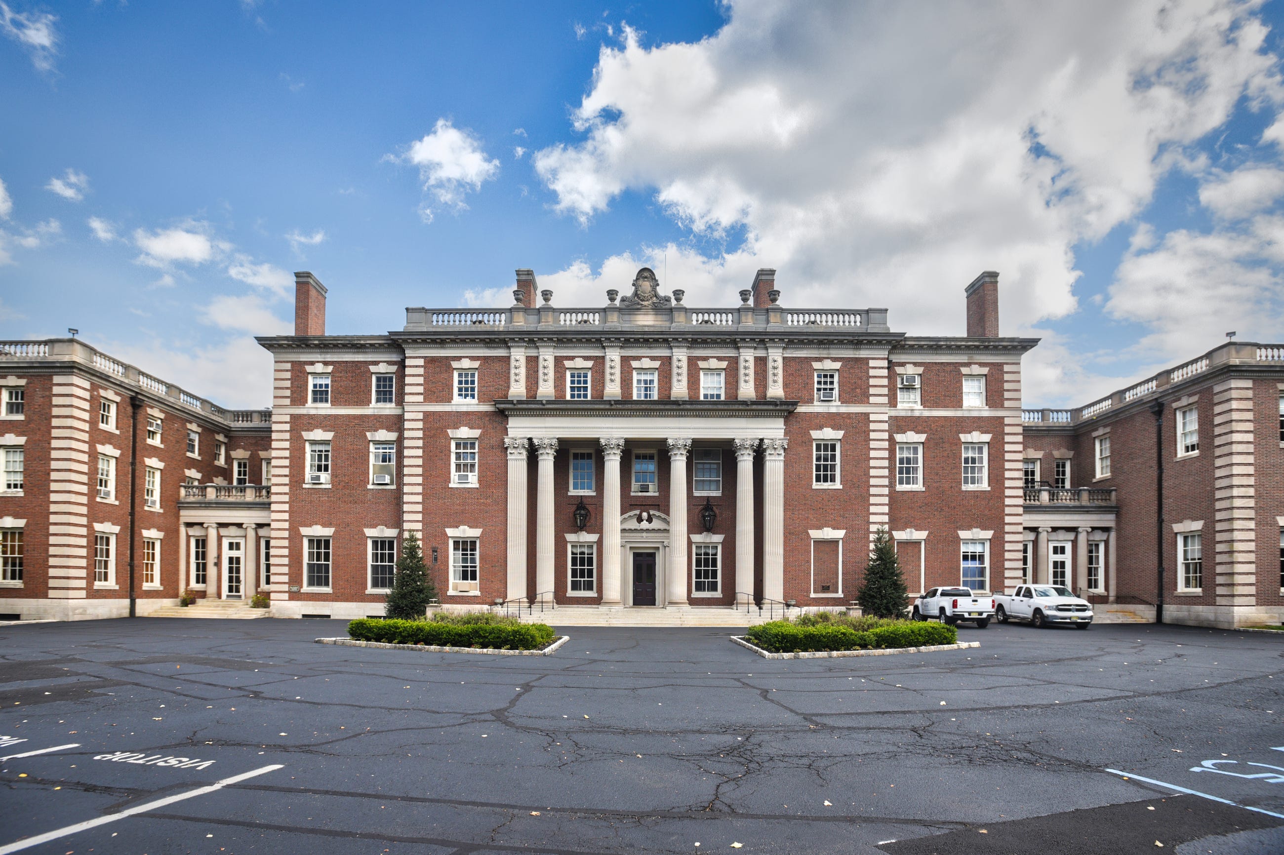 NJ real estate Florham, Great Hall two of largest US mansions