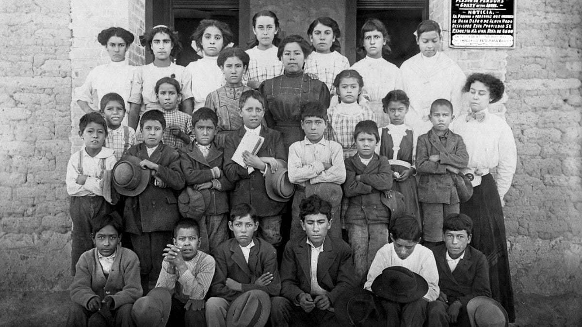 Miss Mary Shannon's class at Blackwell School is seen circa 1910.