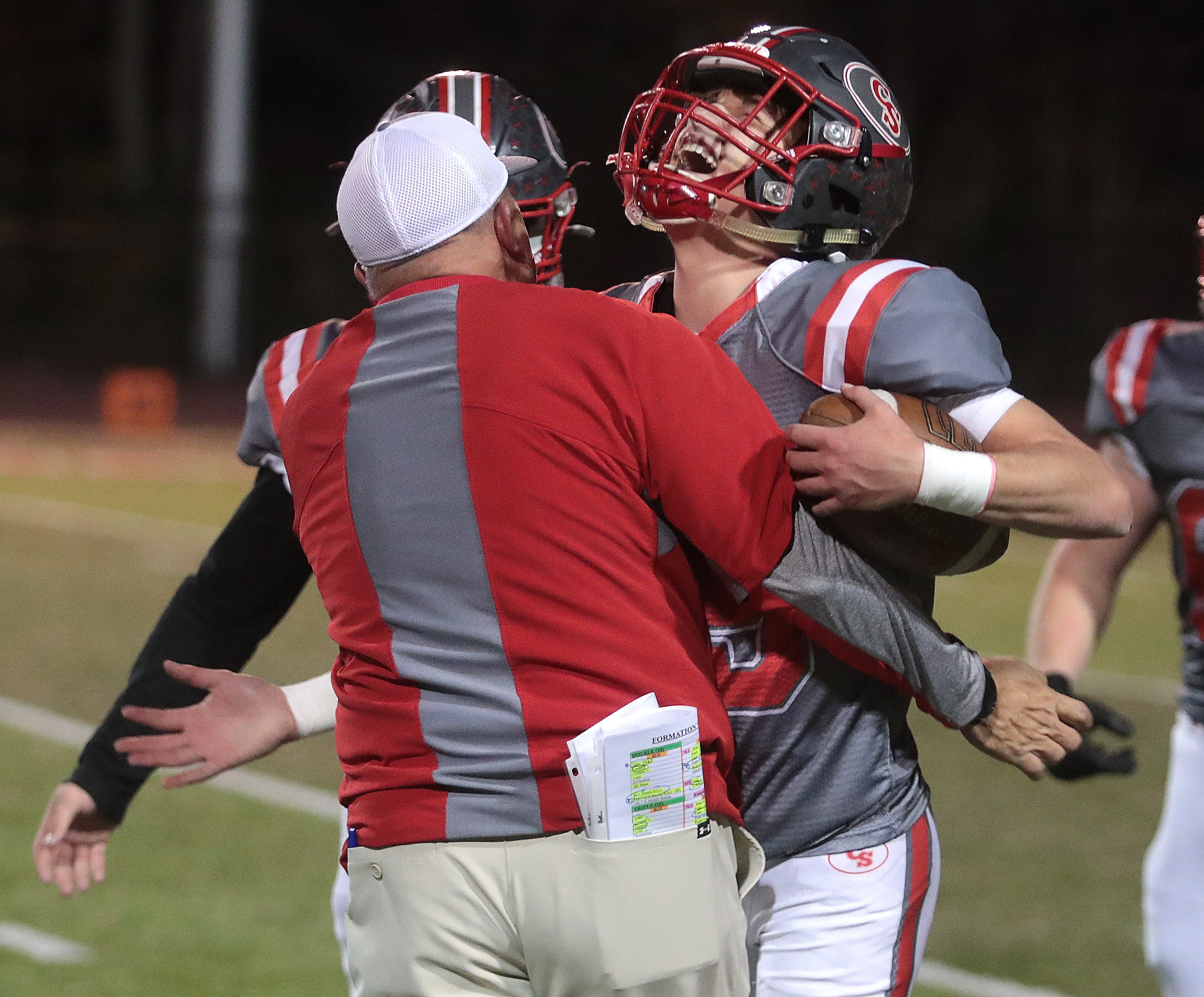 Canton South High School football wins PAC7 title