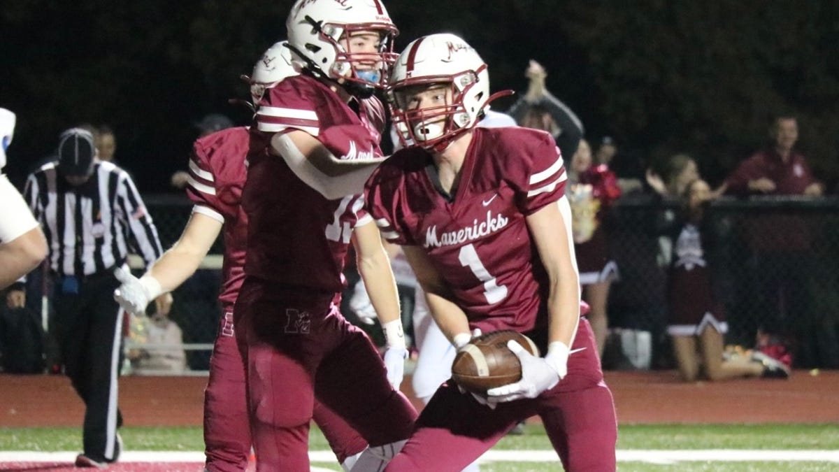 PHOTOS Milford football vs. White Lake Lakeland