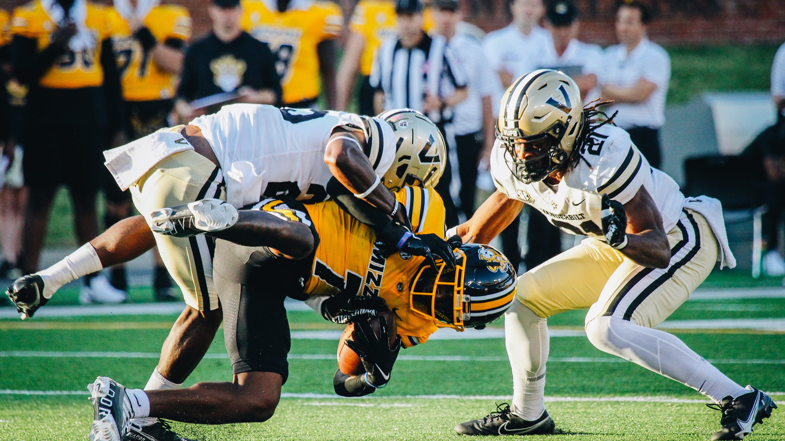 Vanderbilt football vs Missouri Tigers college football game