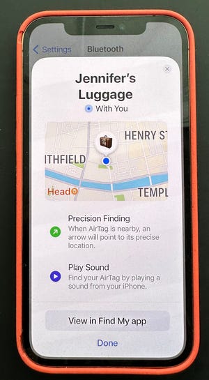 Jenns Apple Airtags show where her luggage is in Ireland.