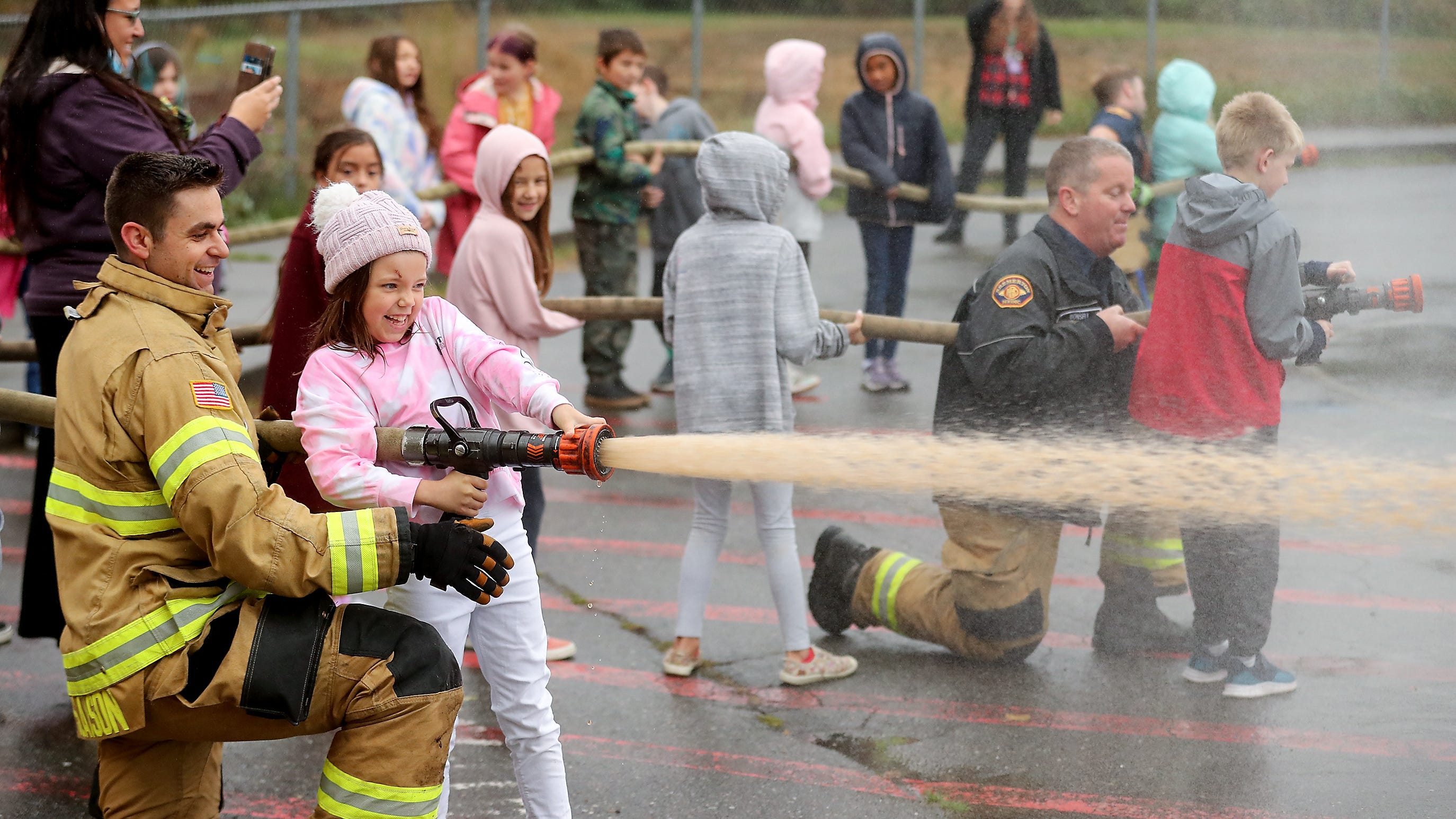 In fire safety lesson, Bremerton students get a chance to go with the flow