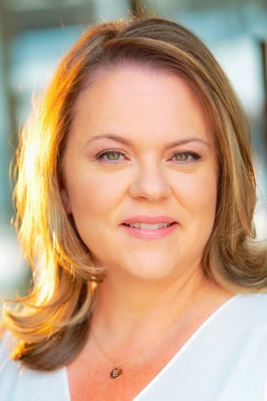 Lisa Hamilton Daly รองประธานบริหารฝ่ายการเขียนโปรแกรมที่ Hallmark Media