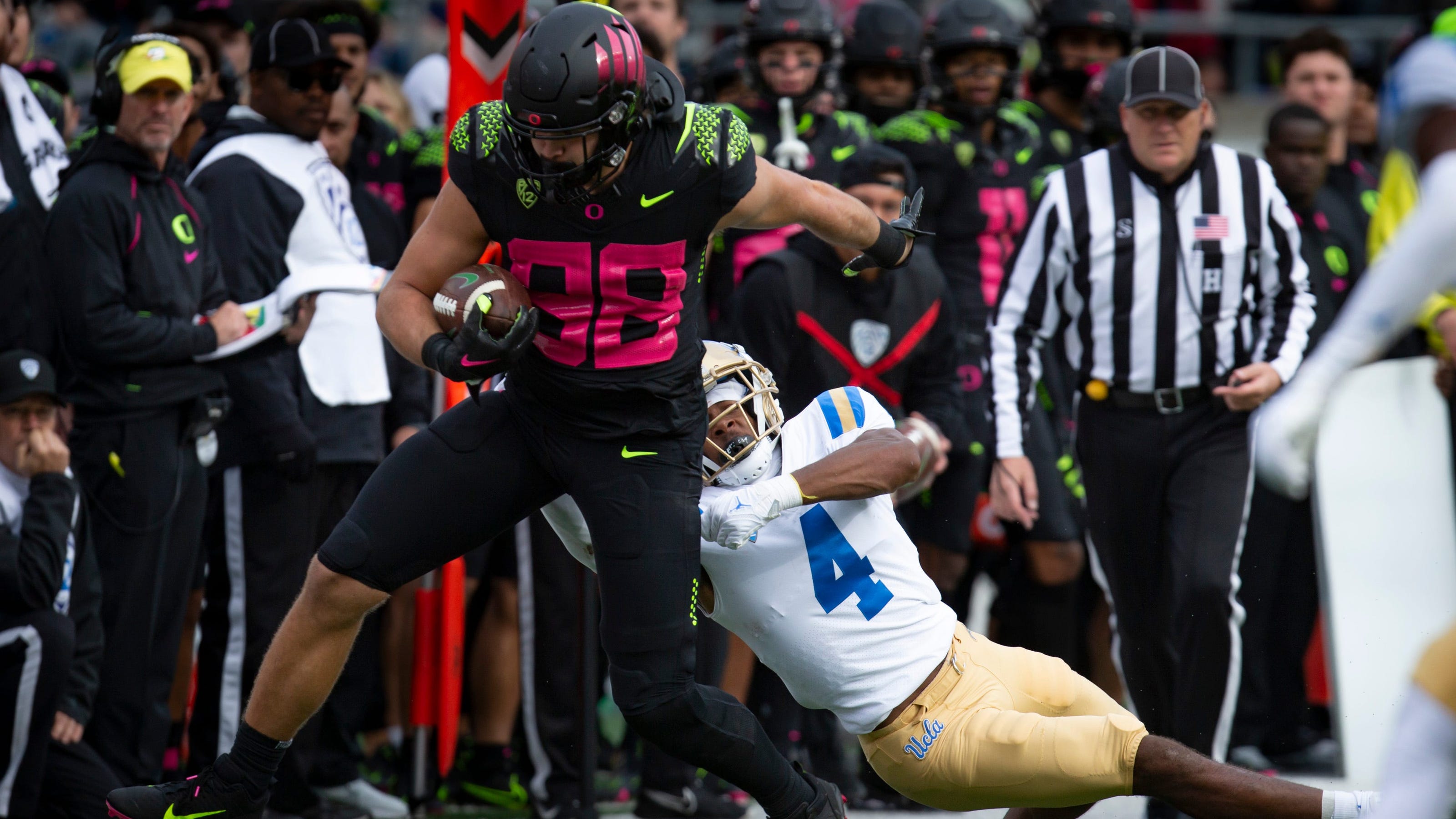 bowl-projections-oregon-squarely-in-college-football-playoff-conversation-after-ucla-win