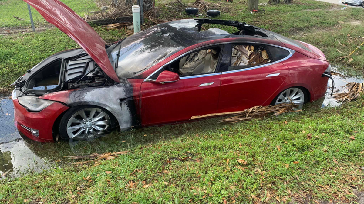A Tesla whose battery caught fire on Oct. 11, 2022 after having been submerged during the flooding that occurred during Hurricane Ian. The car was located in the parking garage of a residential building in Collier County, Florida. Firefighters from the North Collier Fire Rescue District quickly removed it from the garage and extinguished the fire. It later reignited and was extinguished for a second time. After being submerged during floods,   especially in conductive saltwater, electric vehicles can on rare occasions short out and catch fire. They should be towed, not driven, away from buildings and inspected by licensed technicians.