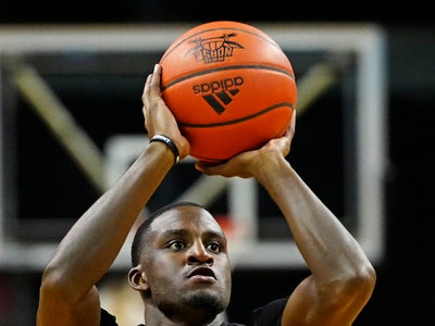 Marques Warrick leads NKU over Robert Morris; Norse tied for Horizon League lead