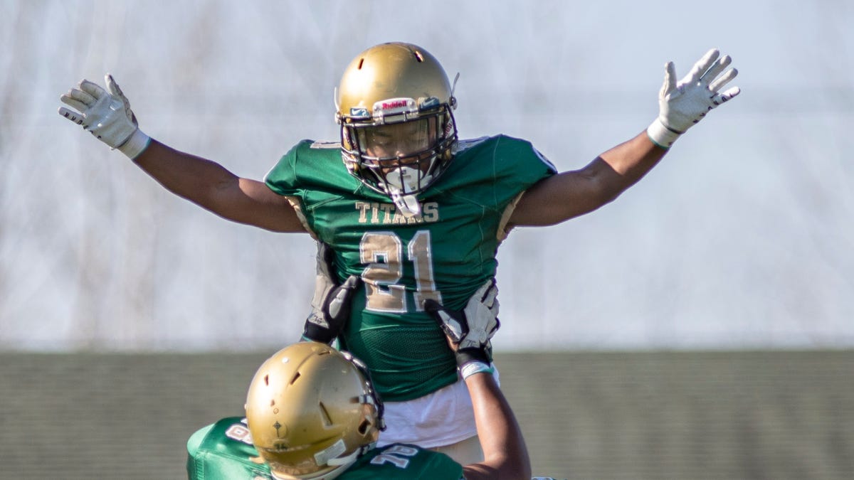 IHSA football playoffs Rockford photos, Guilford, Boylan, Byron, North