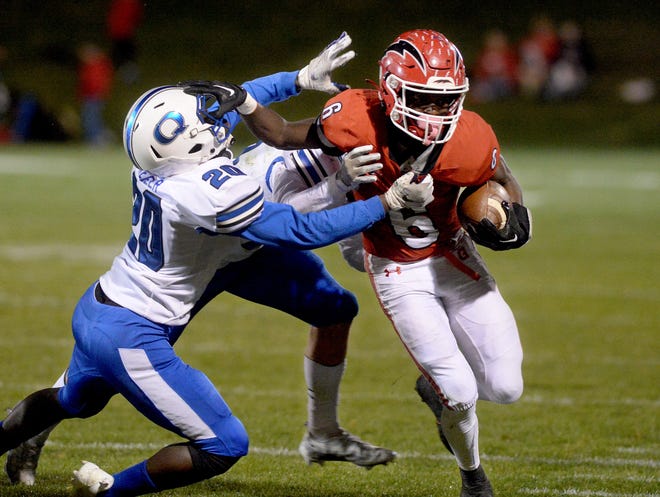 IHSA football: Bradyn Little, Quincy win shootout at Chatham Glenwood