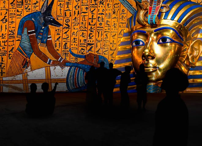 Pameran imersif baru masuk ke dalam makam Raja Tut Pameran imersif baru masuk ke dalam makam Raja Tut