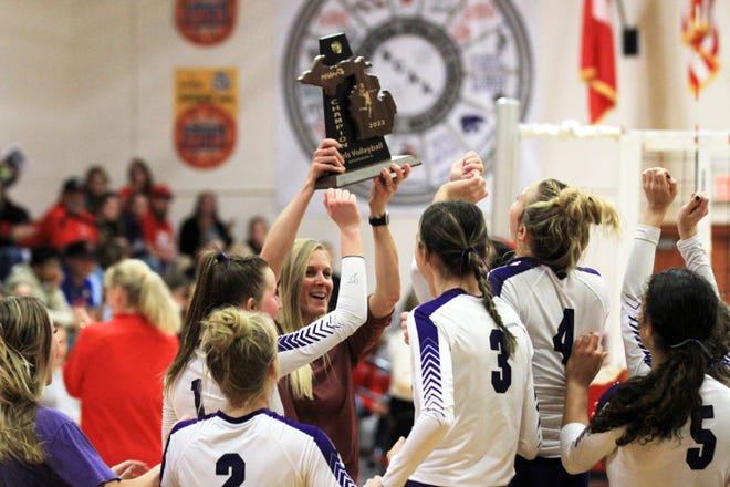 The Athens Lady Indians captured the D4 District Championship with a three set win over Colon on Thursday.