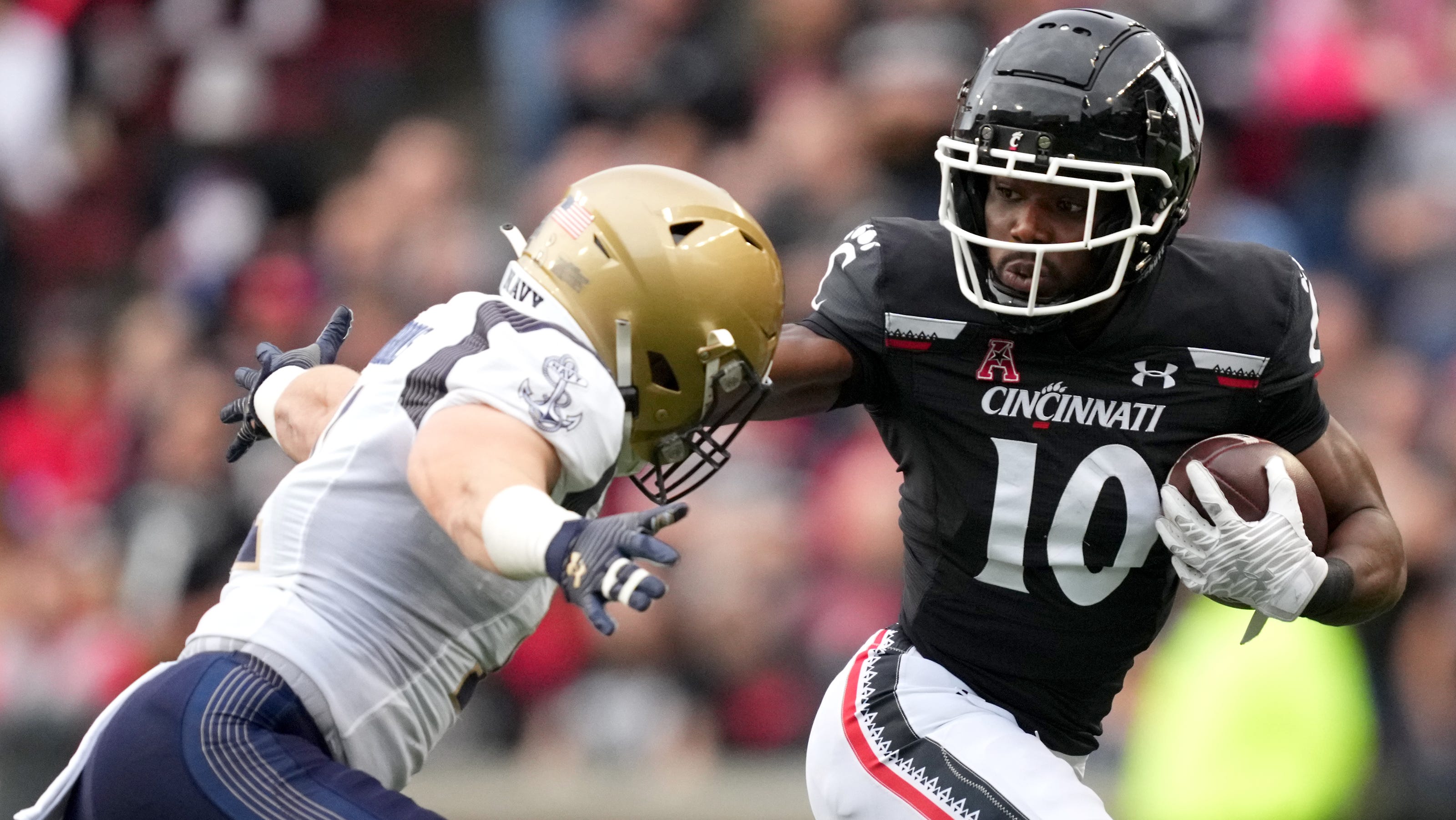 Cincinnati Football Beats Navy Midshipmen Extend Home Winning Streak cincinnati-football-beats-navy-midshipmen-extend-home-winning-streak