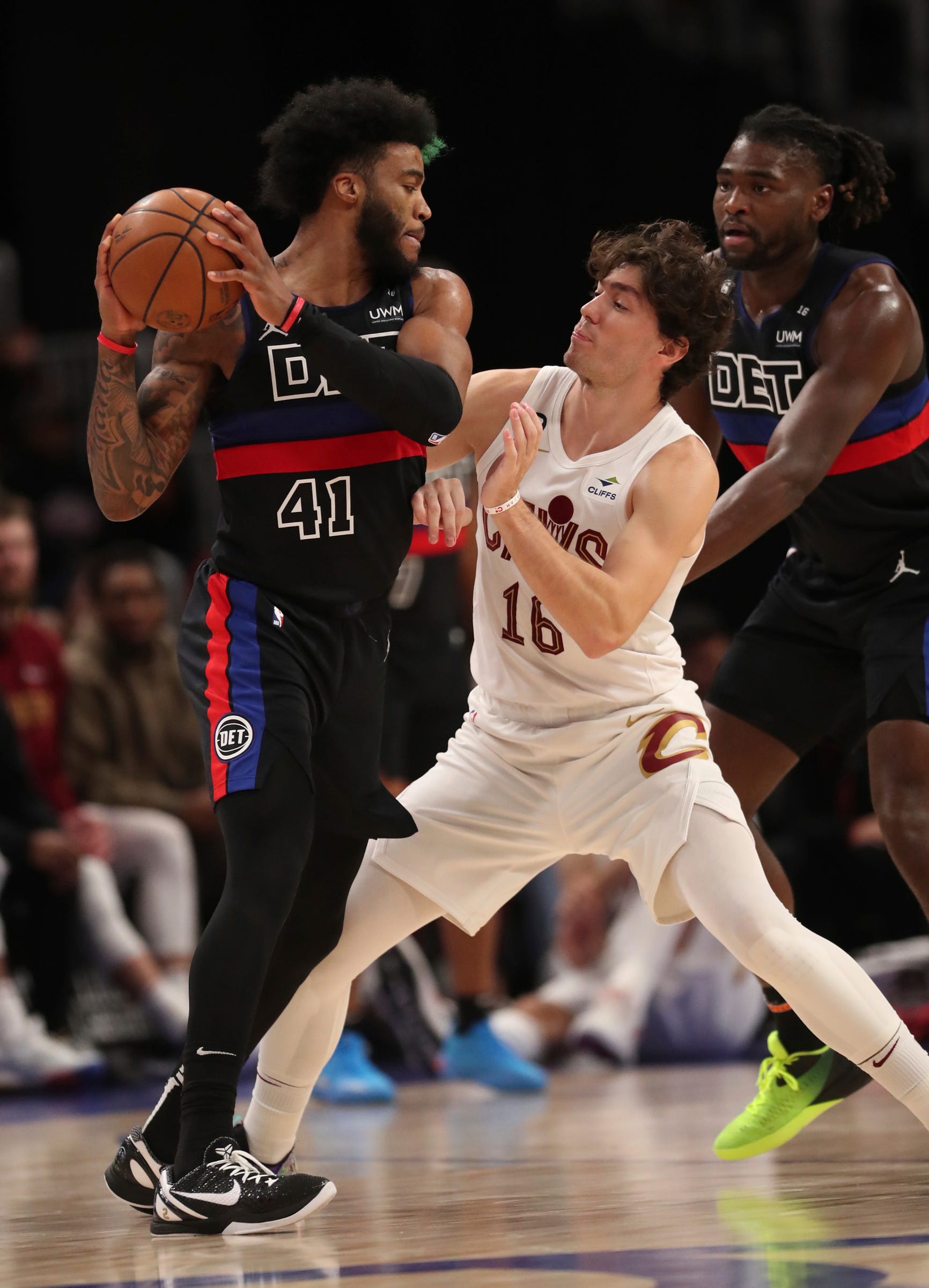 Detroit Pistons dominated by Cleveland Cavaliers, 11288