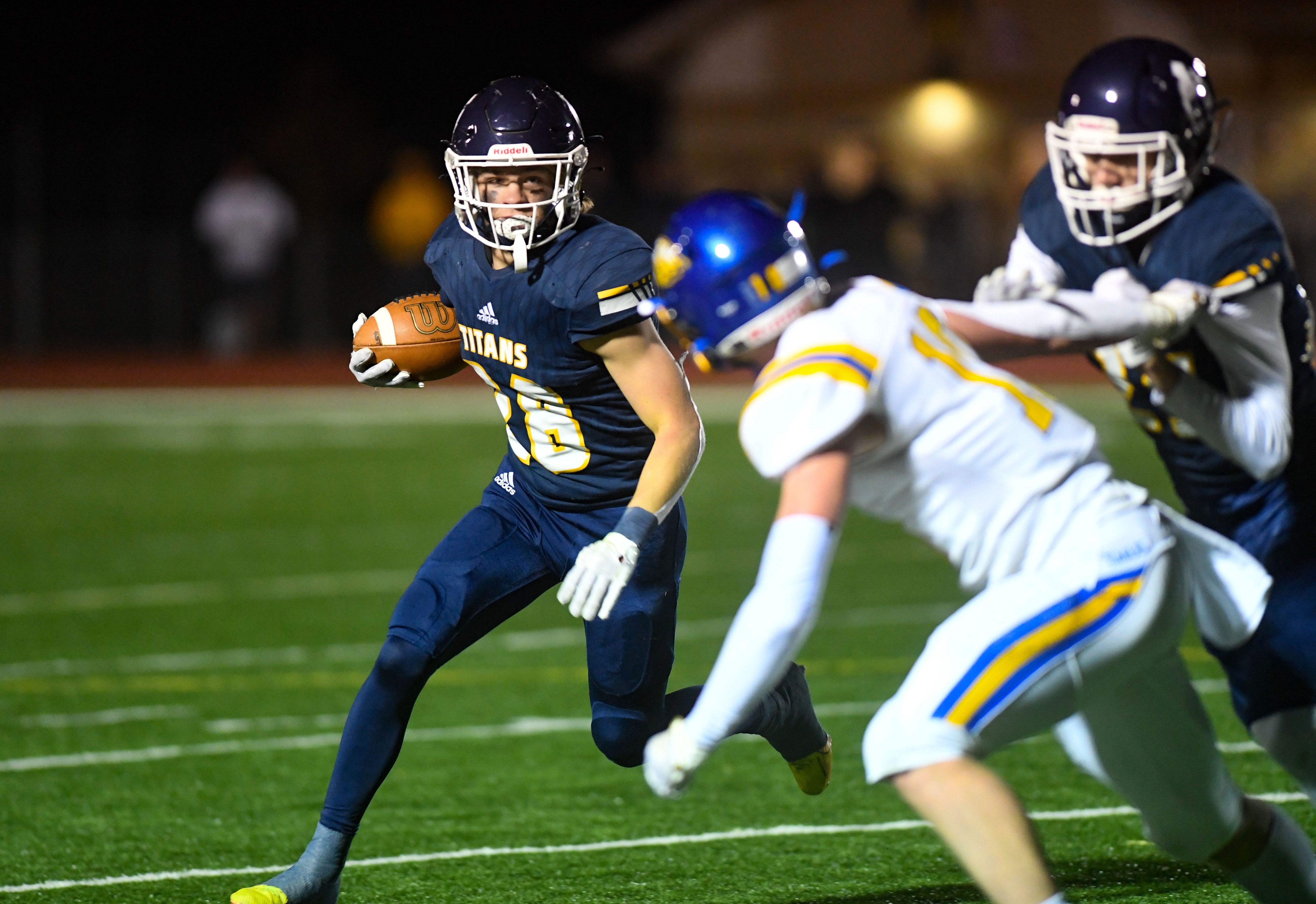 South Dakota high school football semifinal scores and roundup