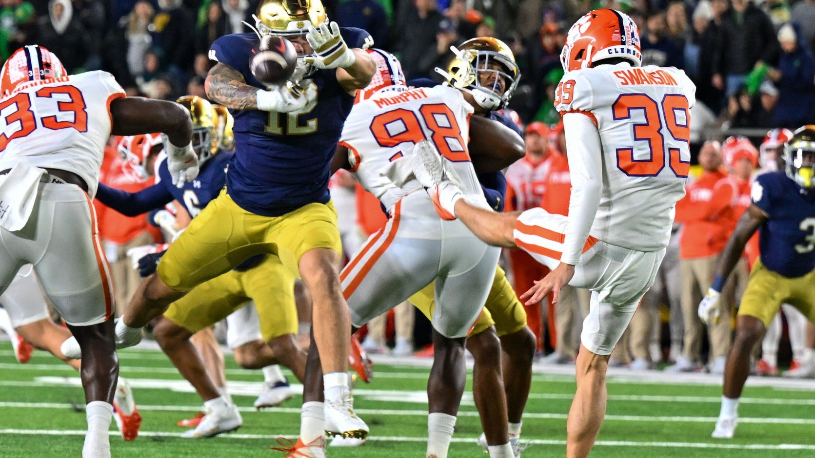Clemson Football Falls In Polls As It Prepares For Red hot Louisville clemson-football-falls-in-polls-as-it-prepares-for-red-hot-louisville