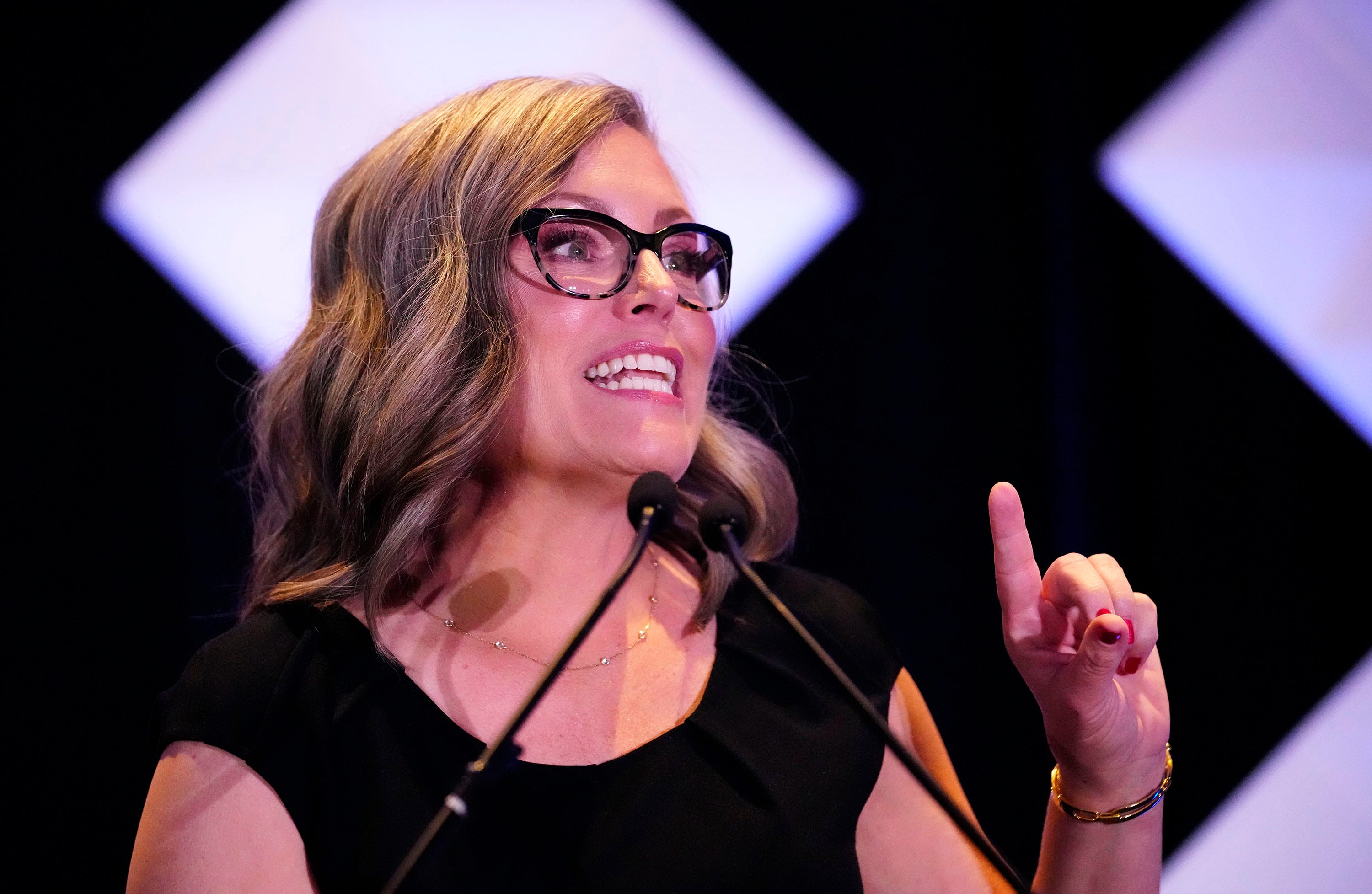 Recap: Hobbs beats Lake in governor's race after final major Maricopa County tally