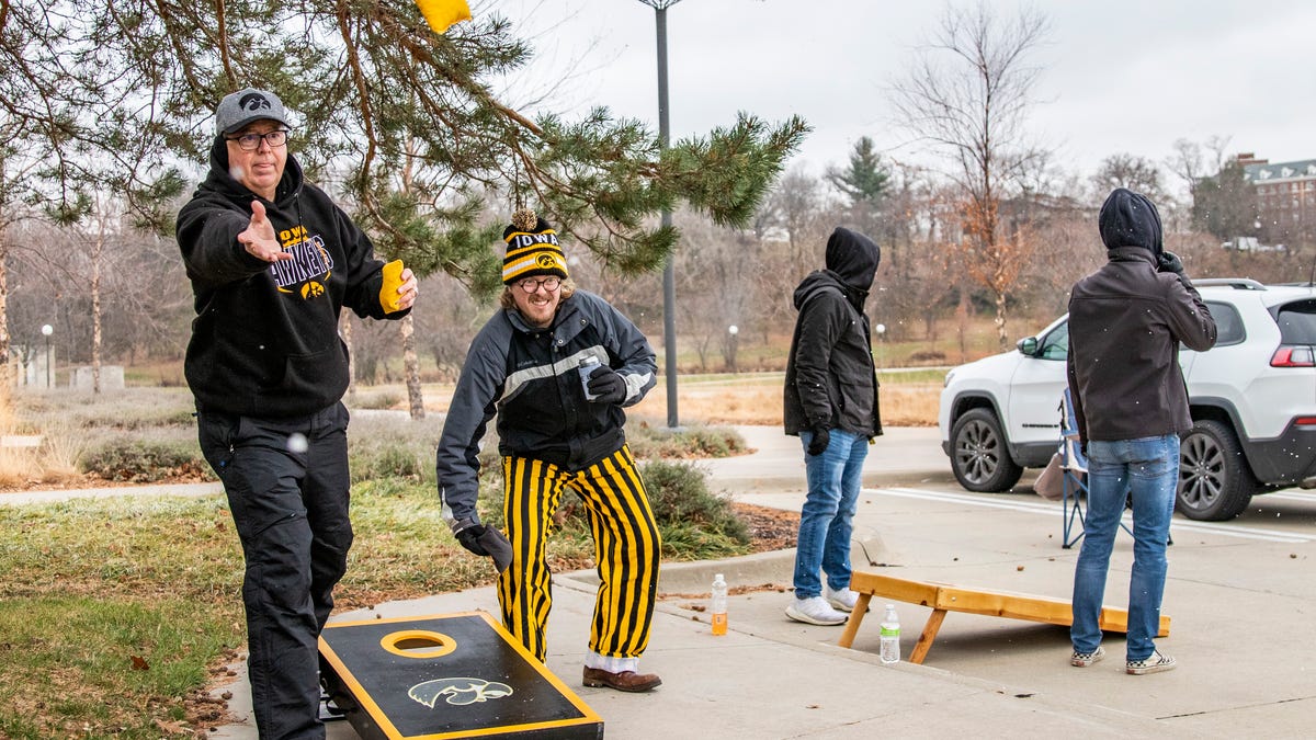 Tailgating photos in Iowa City before Iowa's football game vs