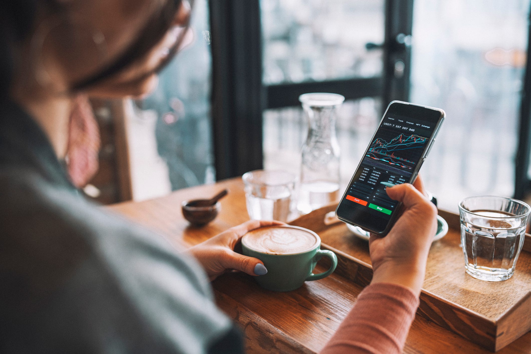 Should you sell your stocks in a sell-off? Market advice from experts