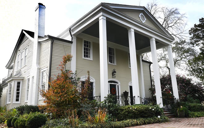 This is the Cleavedale Historic Inn and Gardens in Spartanburg. Owned by Ponceola Mack Abernathy and Paul Roberts Abernathy.
