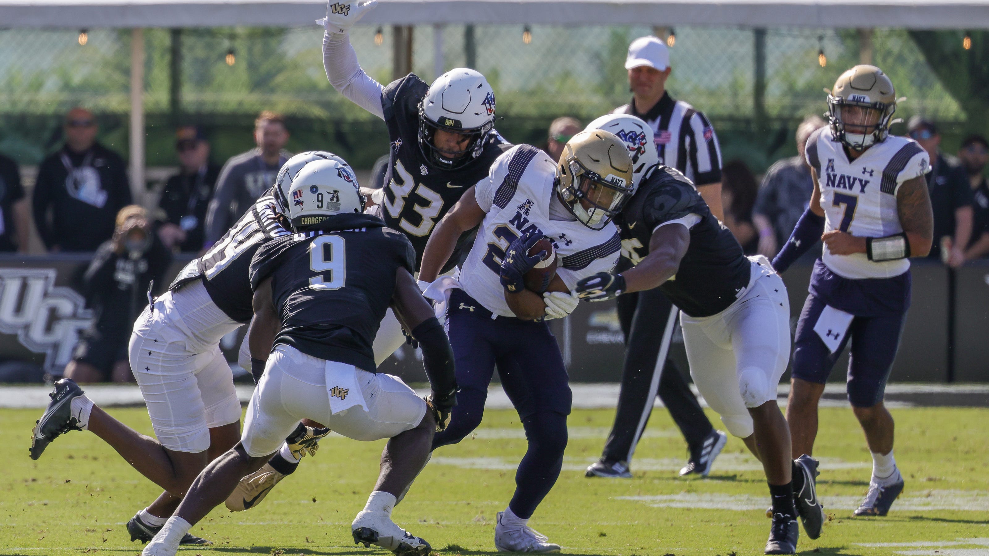 Game recap: UCF's hopes for AAC championship game take massive hit in 17-14 loss to Navy