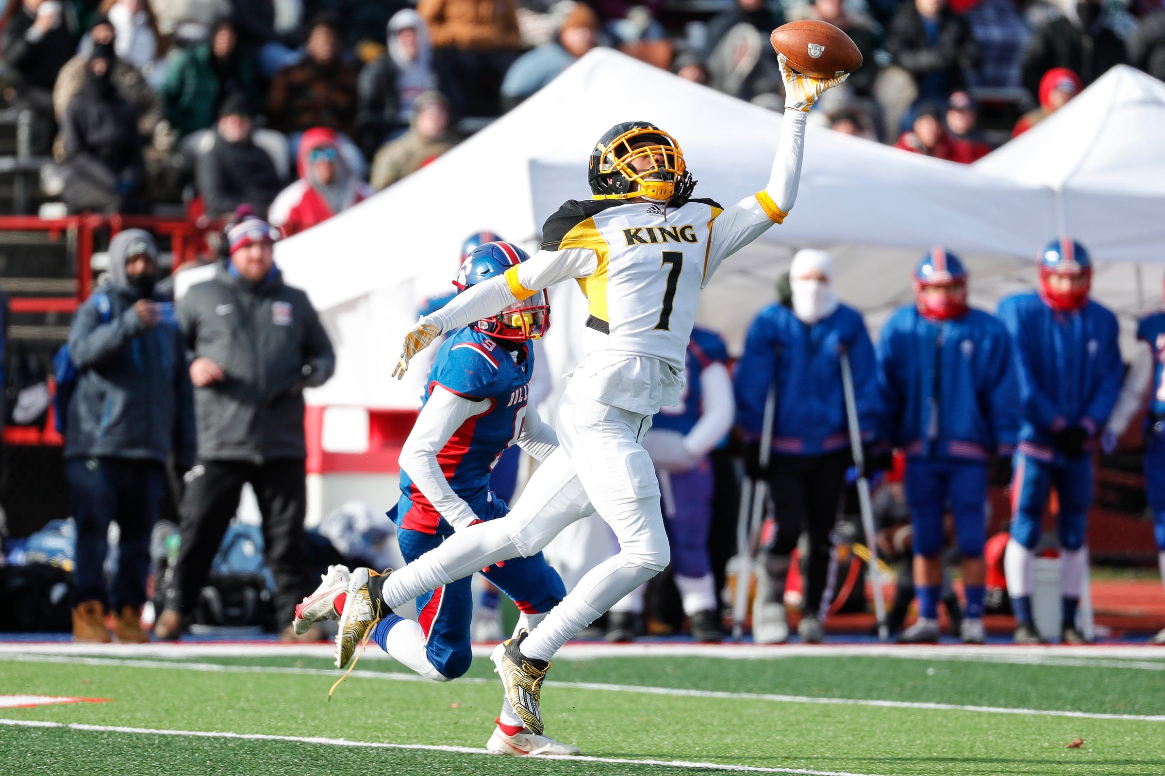 Michigan high school football playoffs Scores from state semifinals