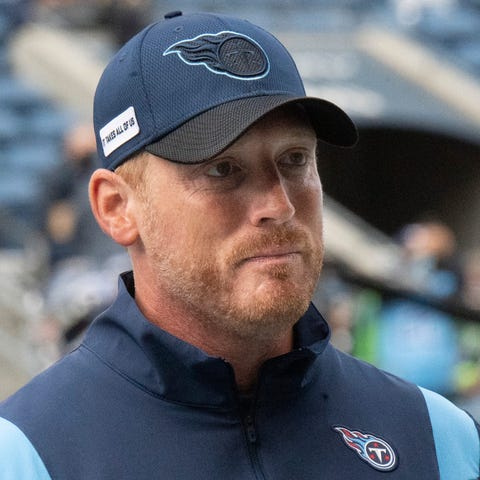 Tennessee Titans offensive coordinator Todd Downin