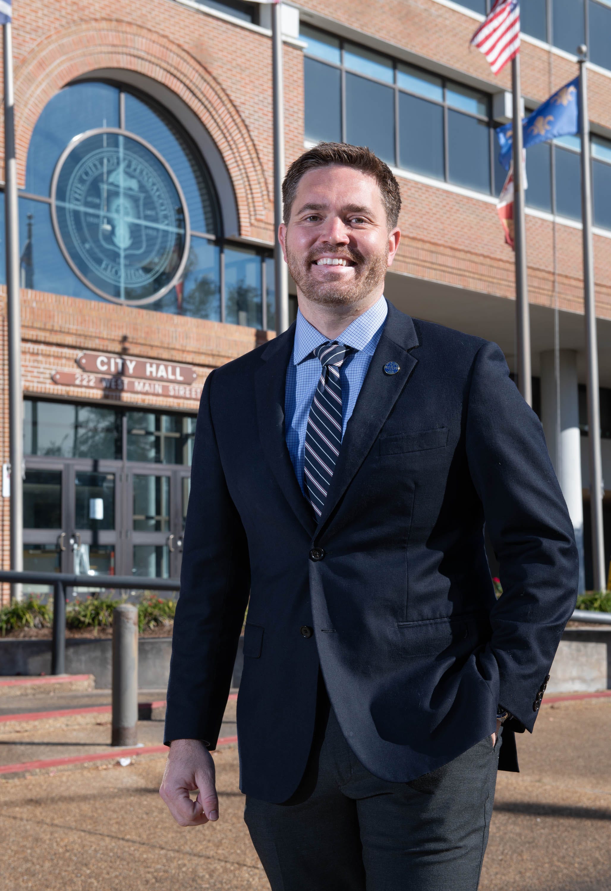 Pensacola mayorelect D.C. Reeves takes office Tuesday