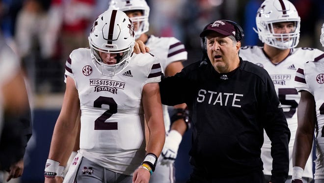 Mike Leach suffers heart attack, situation dire for Mississippi State coach