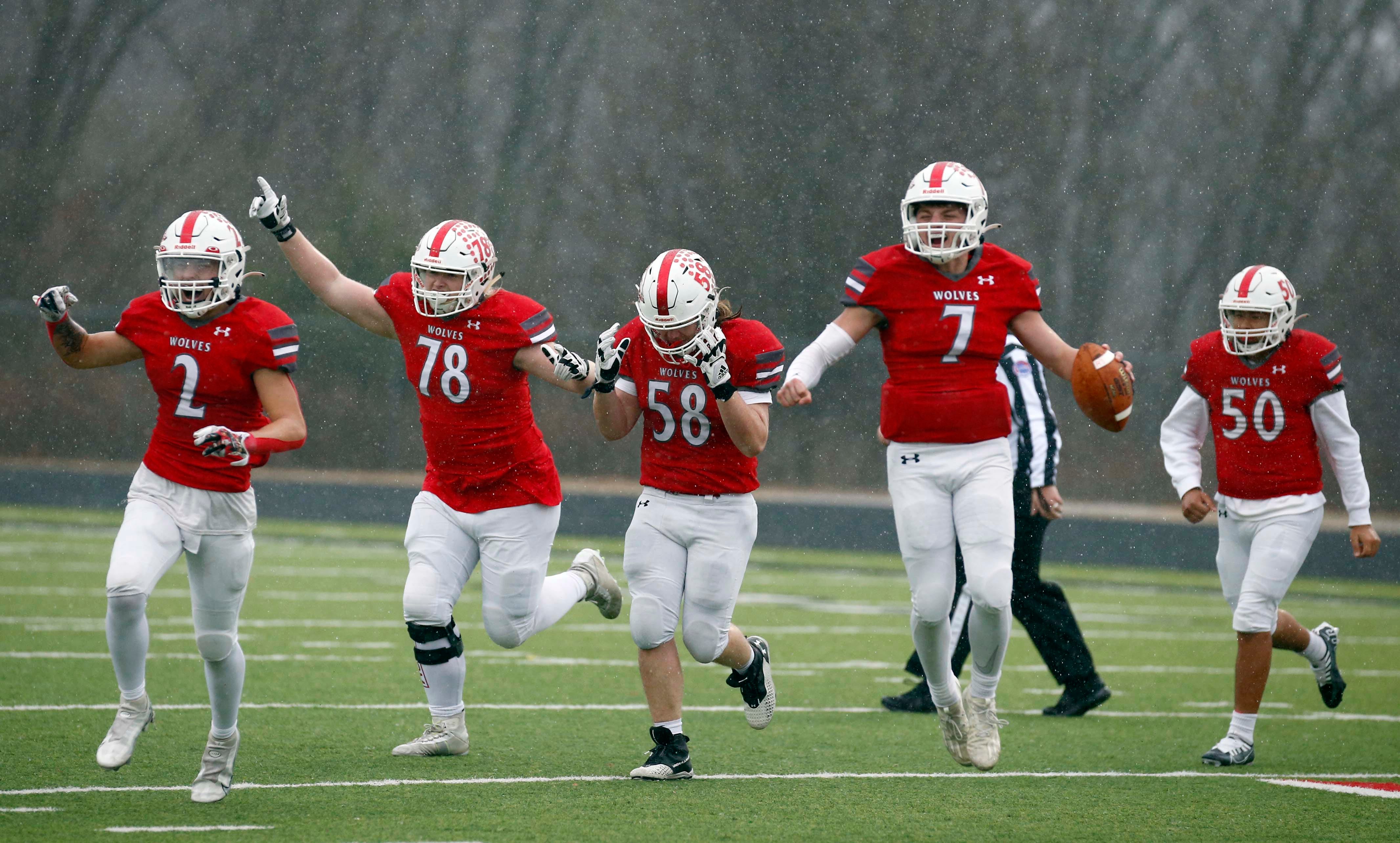 Reeds Spring, Lamar enter high school football state championships