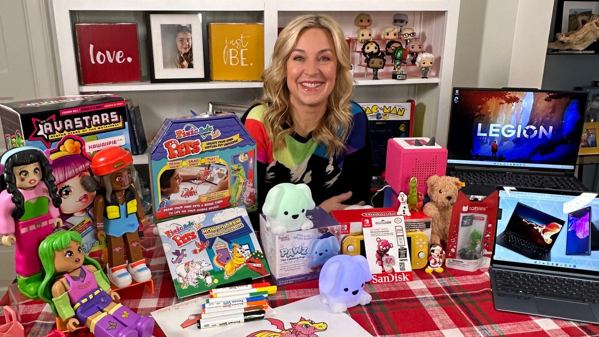 Jennifer Jolly shares her top picks for tech gifts this holiday season.