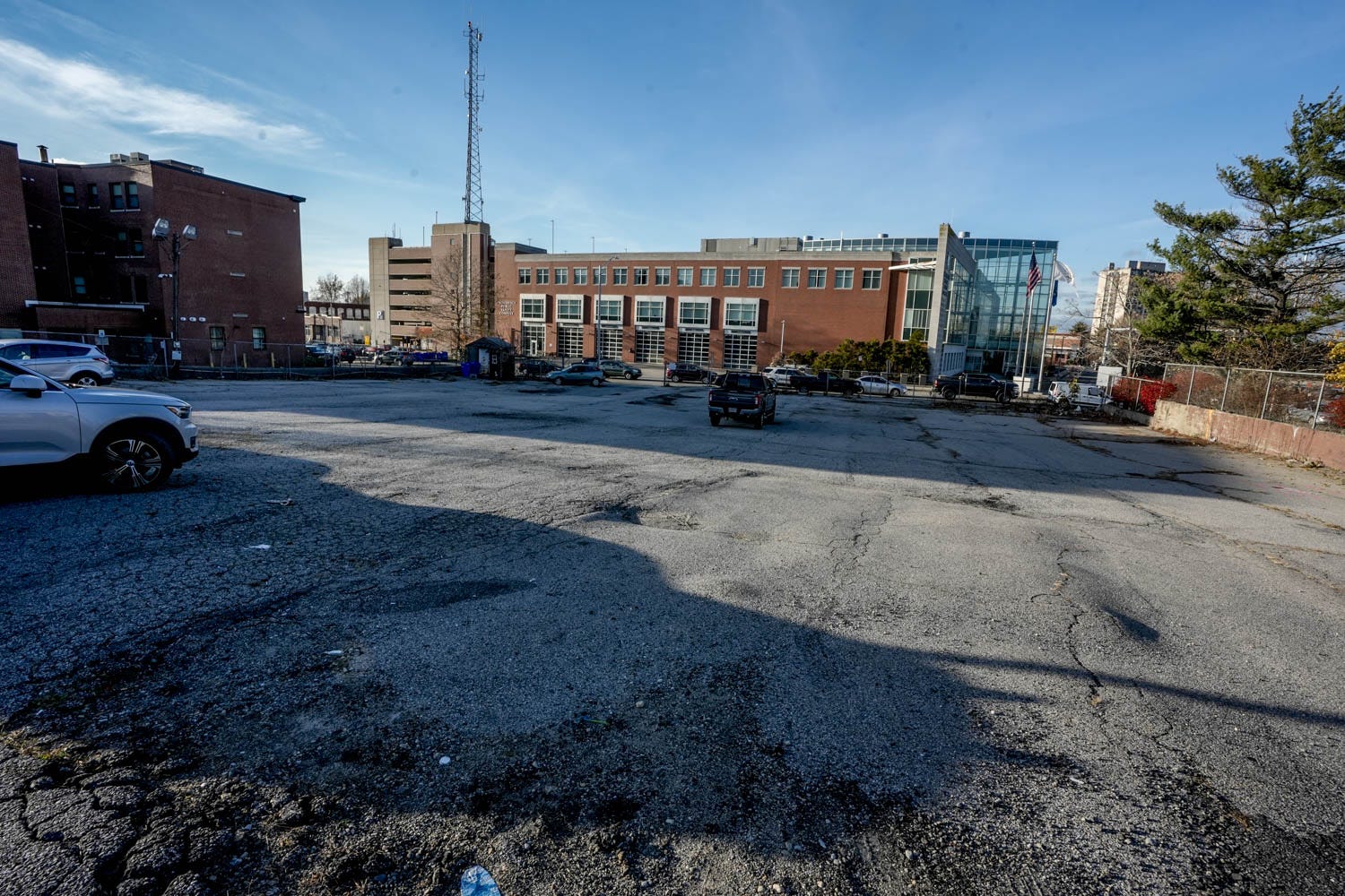 Proposes 76unit apartment complex on Washington St. in Providence