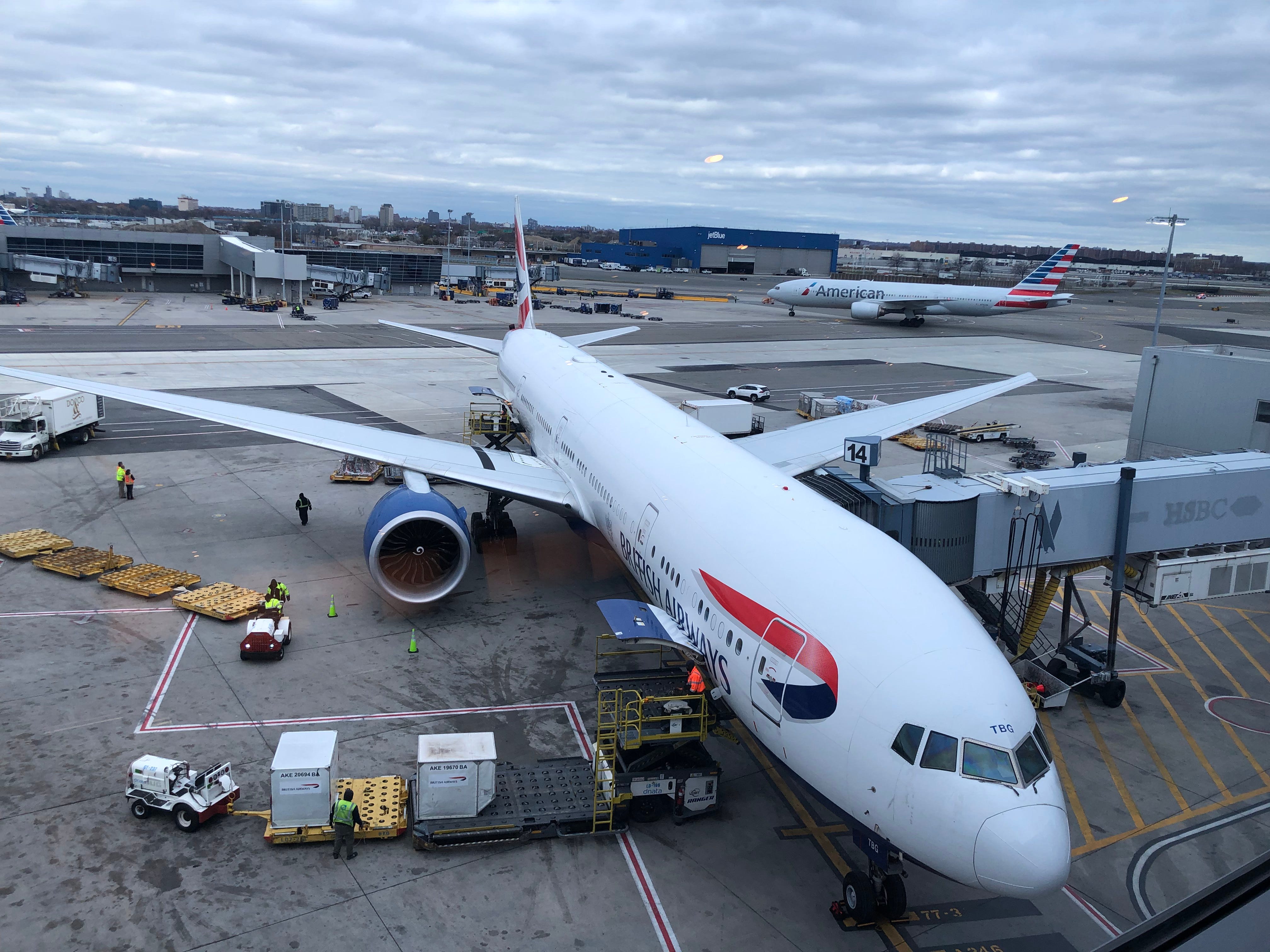 Hey neighbor: American Airlines and British Airways move in together at JFK Terminal 8