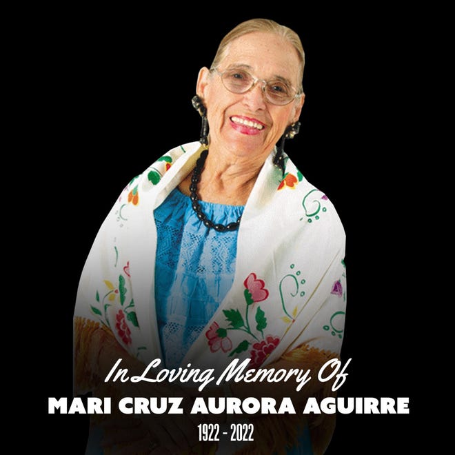 Marie Cruz Aurora Aguirre, mejor conocida como la nana del vendedor de autos Charlie Clark, murió este martes. Ella tenía 99 años.