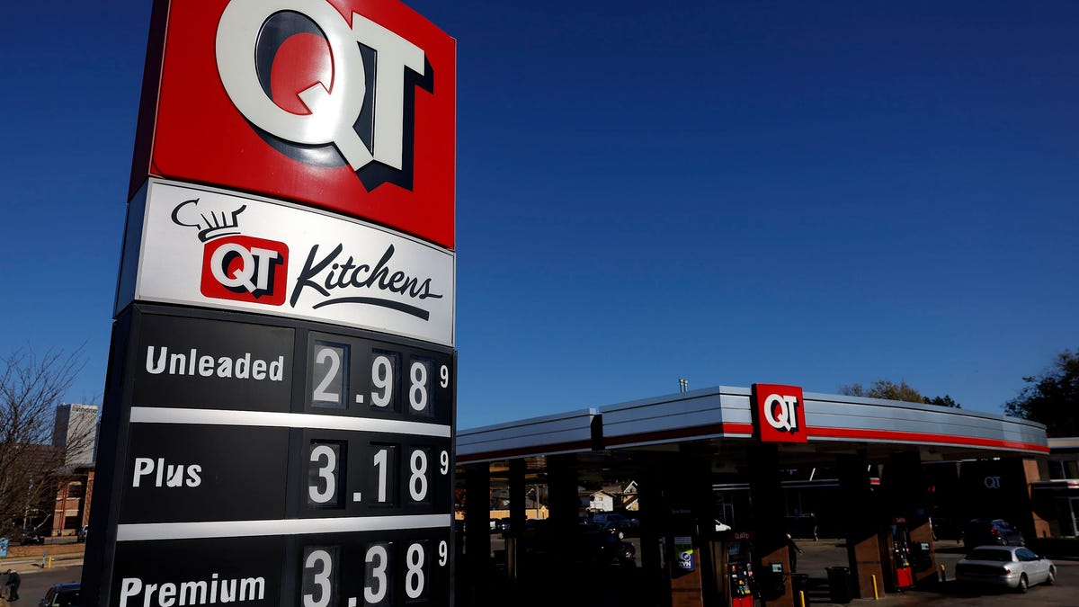 Gas prices are plunging. Here's the cost of gas at the QuikTrip in Tulsa, Oklahoma on Nov. 21.
