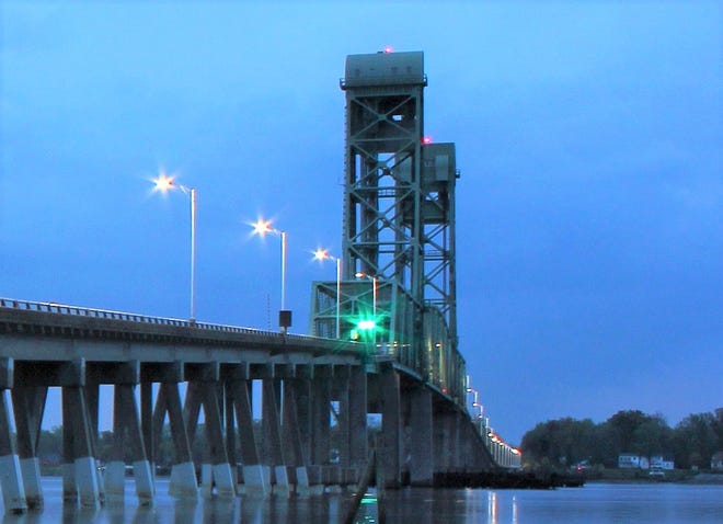 Opened in 1966, the Benjamin Harrison Memorial Bridge carries state Route 156 over the James River between Prince George and Charles City counties.