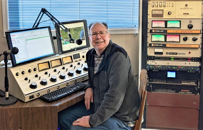 Tom Wagner aka Tom Kennedy is the owner and operator of WZMO, a low power FM radio station serving Marion County. He is a longtime veteran of the broadcasting industry and is devoted to serving the community through the medium of radio.