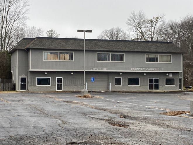 This vacant former carry-out in downtown Powell is scheduled to be razed in 2023 after City Council approved an agreement last month that would see grant funds from the State of Ohio support the demolition project at 35 N. Liberty St.