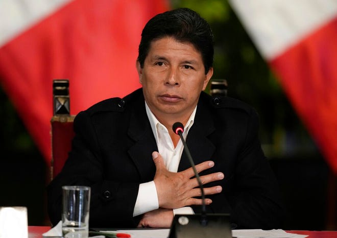 Peru mengambil sumpah presiden baru di tengah krisis konstitusional