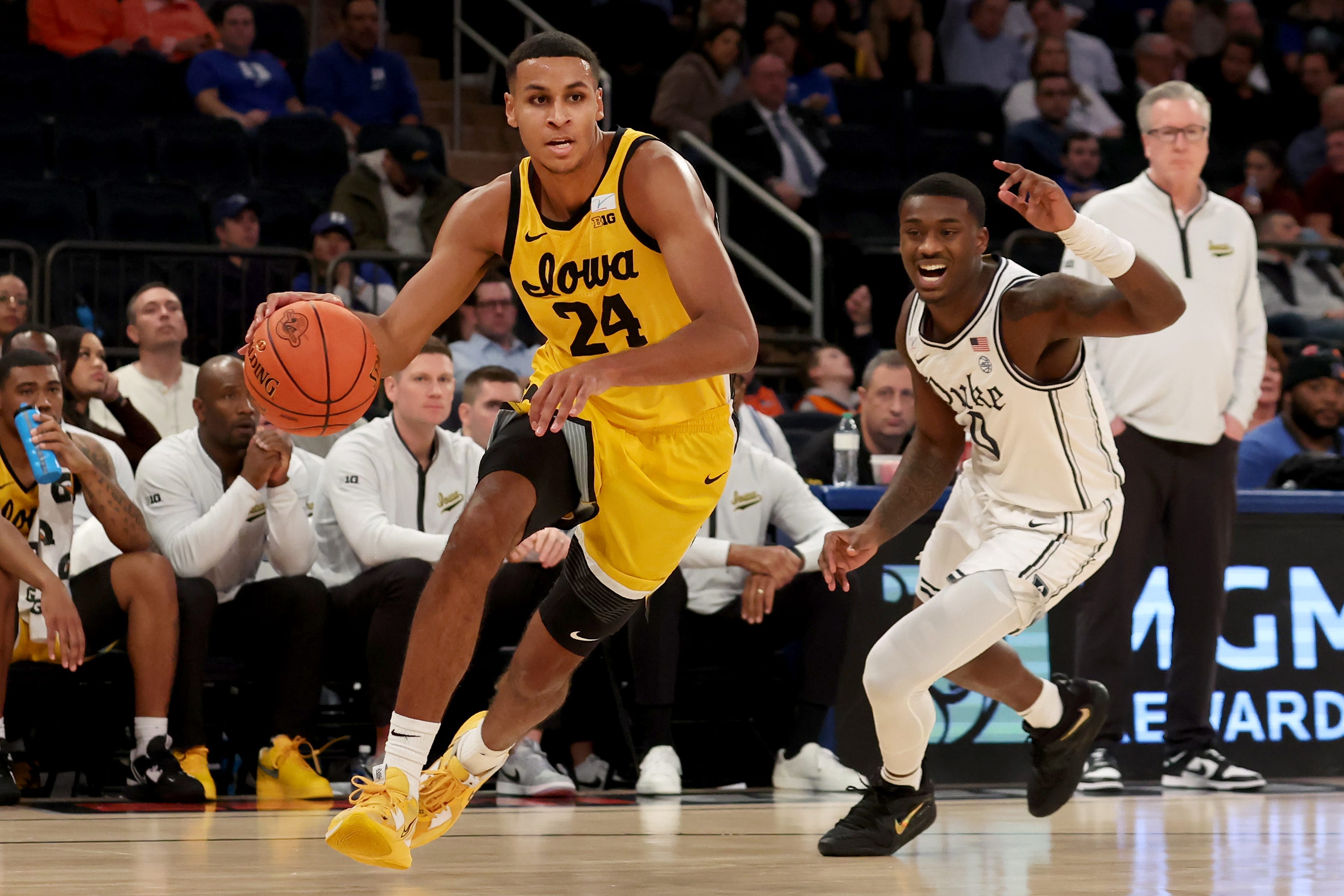 Iowa forward Kris Murray will not play versus Iowa State due to injury