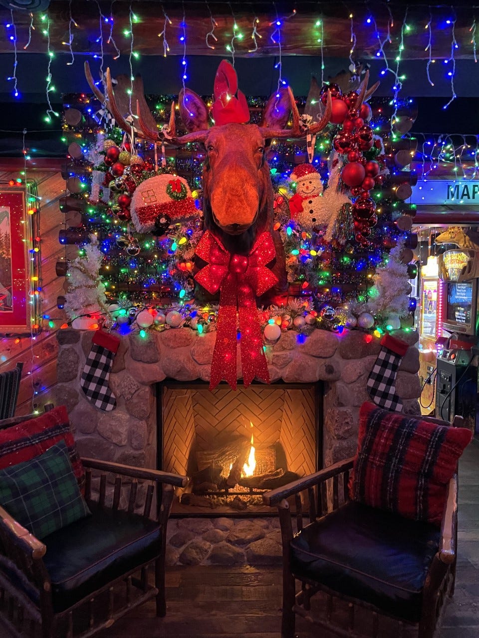 Milwaukeearea bars hosting Christmas popups Camp Bar, Lost Whale