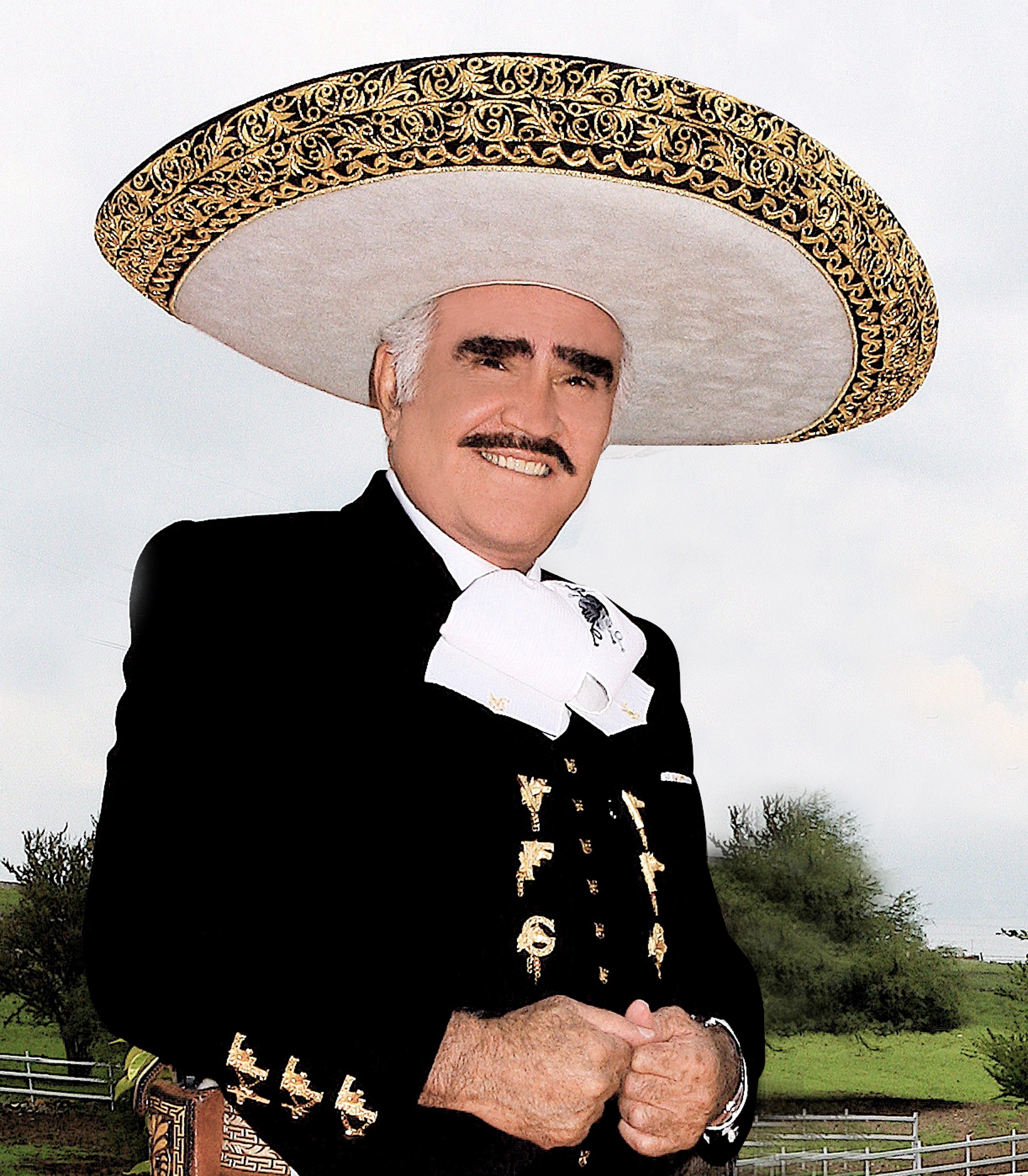 Vicente Fernández sigue siendo 'El Rey' a un año de su muerte Vicente Fernández sigue siendo 'El Rey' a un año de su muerte