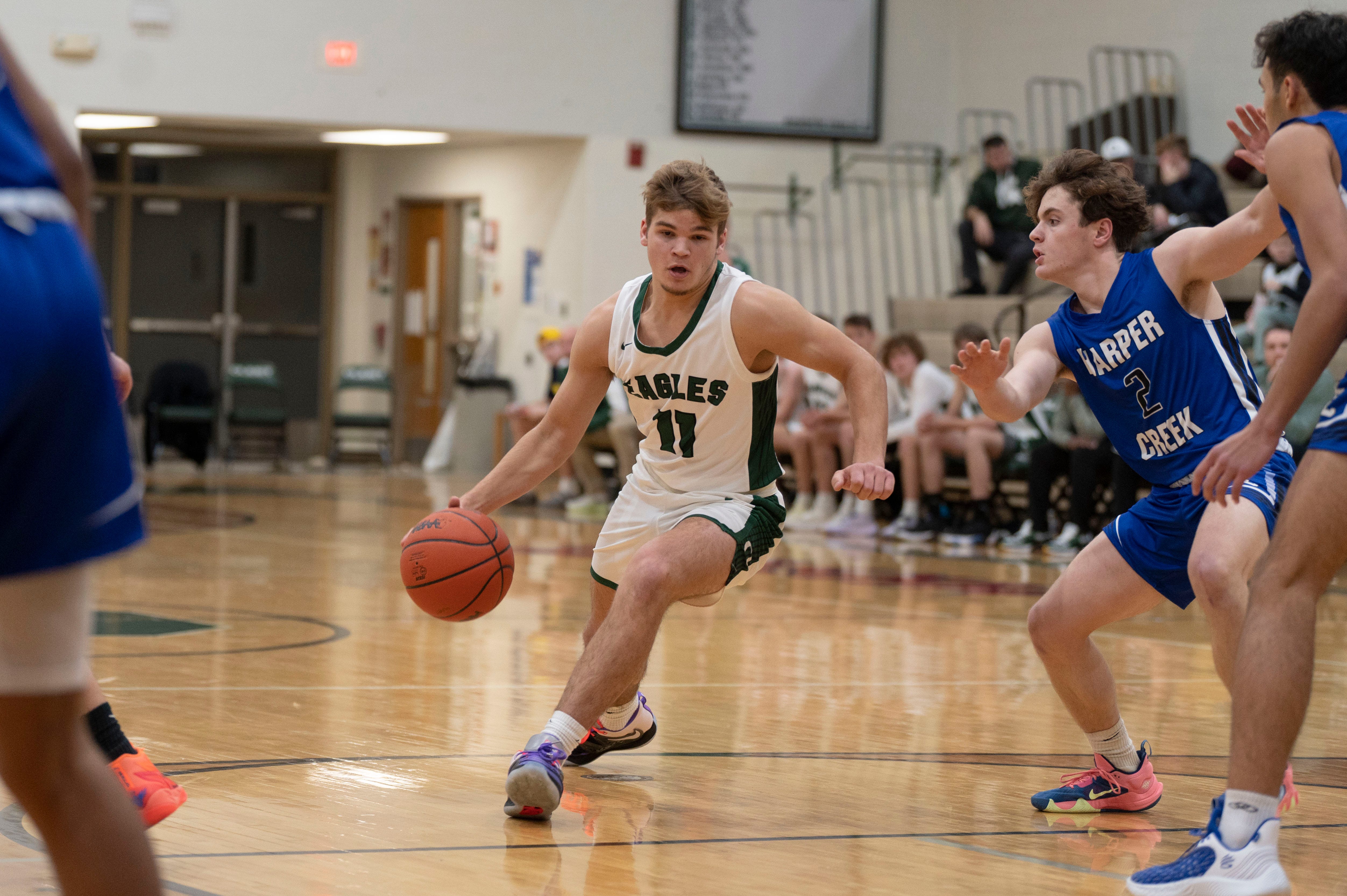 Boys basketball roundup: Olivet stays perfect with key GLAC victory