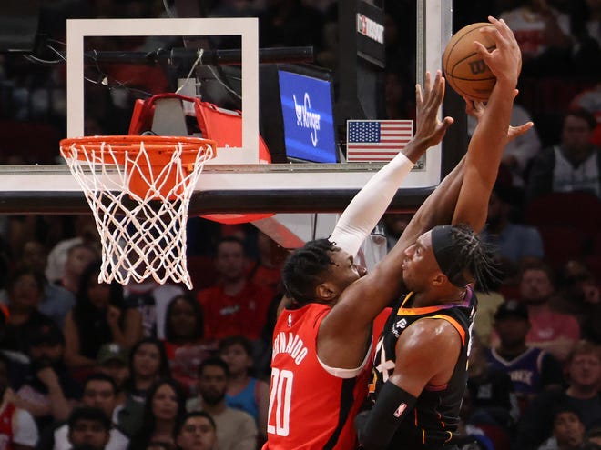 Apakah ini pelanggaran? Phoenix Suns terus mengeluh tentang wasit Apakah ini pelanggaran? Phoenix Suns terus mengeluh tentang wasit