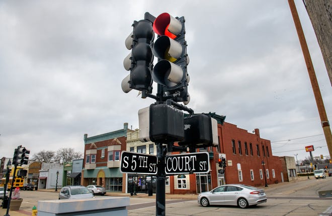 Plans are in the works to replace the stoplights at Fifth and Court in downtown Pekin with a four-way stop.