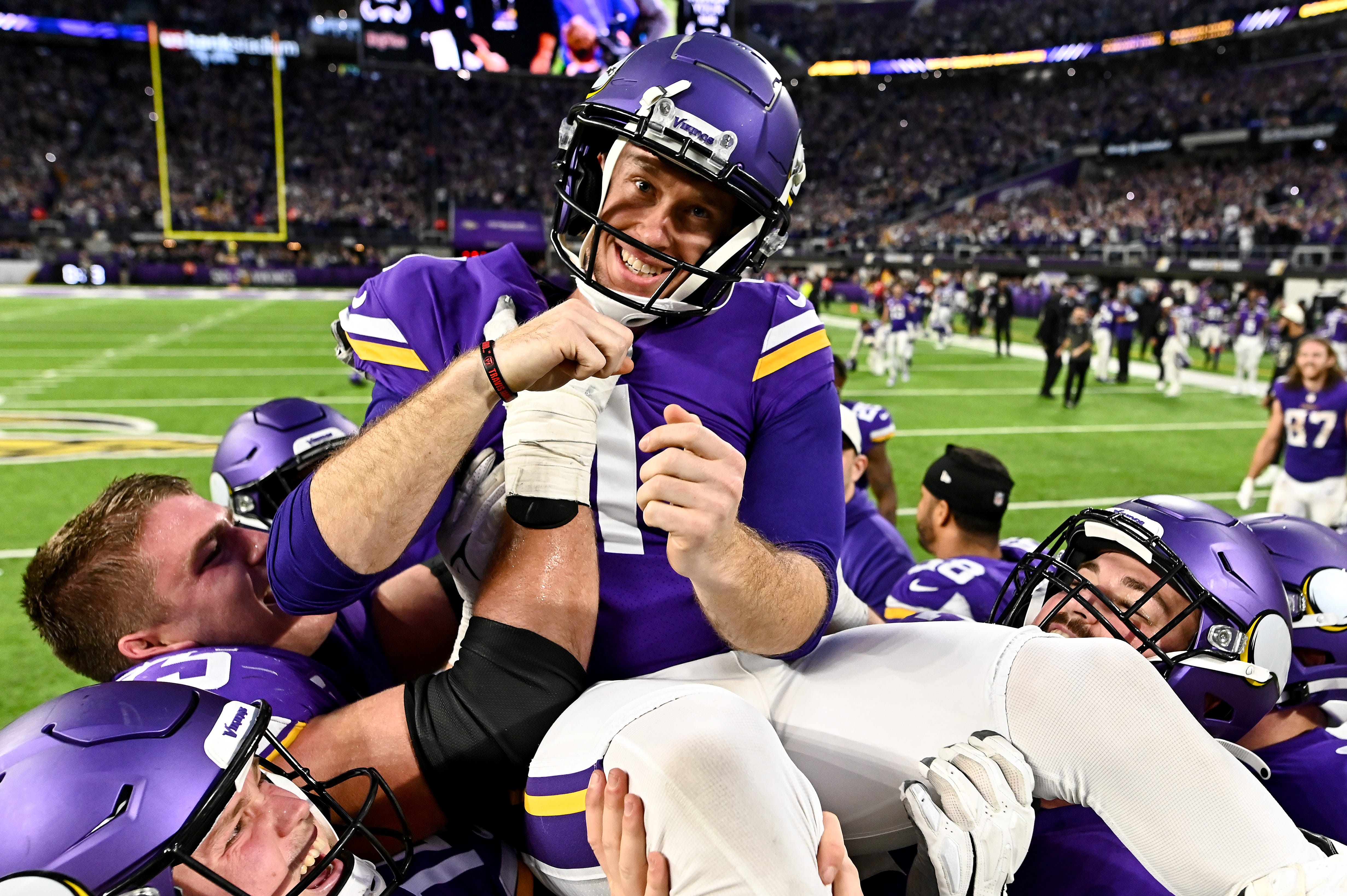 Vikings pull comeback in history with win over