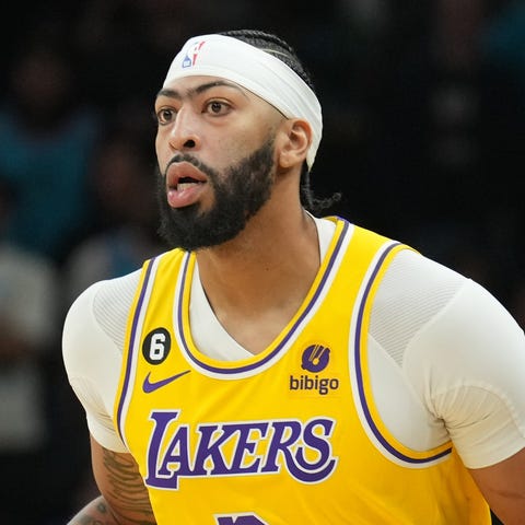 Los Angeles Lakers forward Anthony Davis could mis